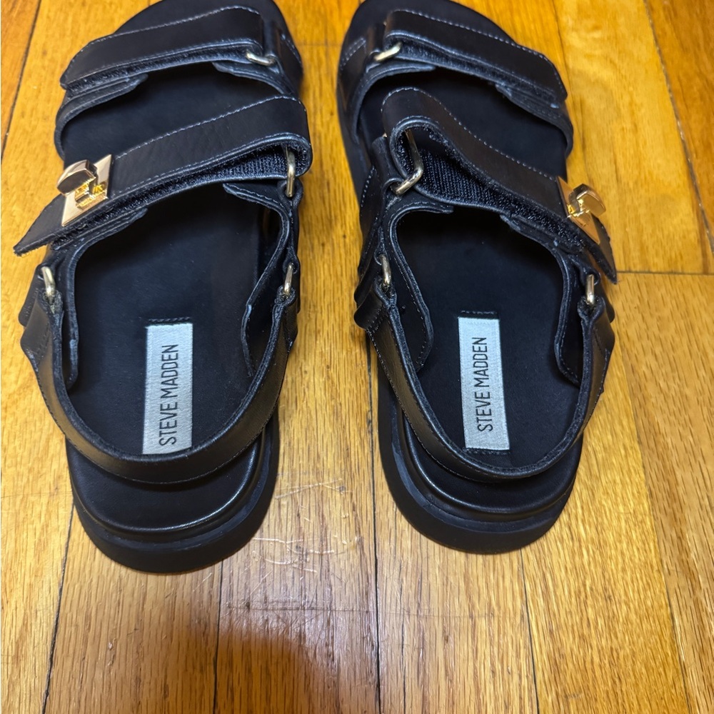 Steve Madden Black Leather Sandals - Picture 5 of 5